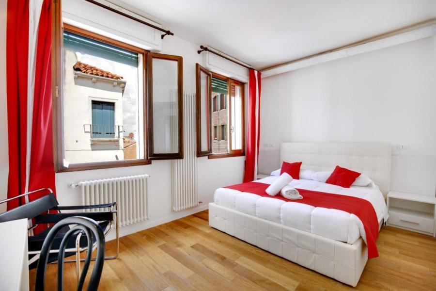 Fenix La Boheme Apartment Venice Exterior photo